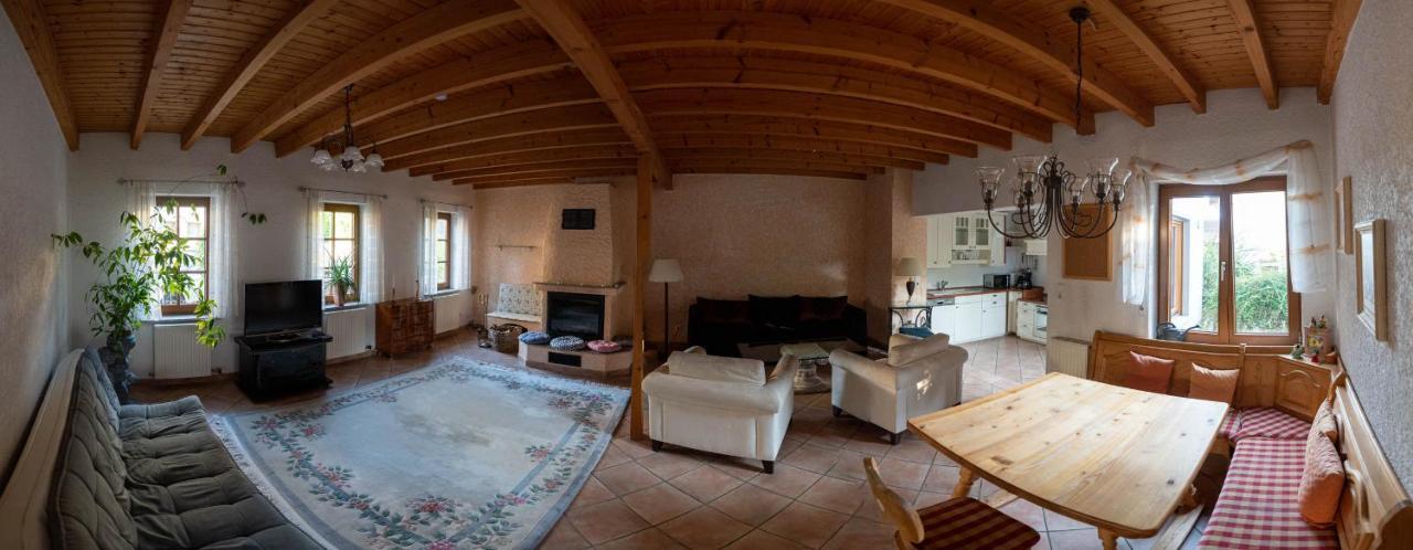 Ferienhaus bis 10 Personen und 2,5 Schlafzimmern Geisenheim Exterior foto