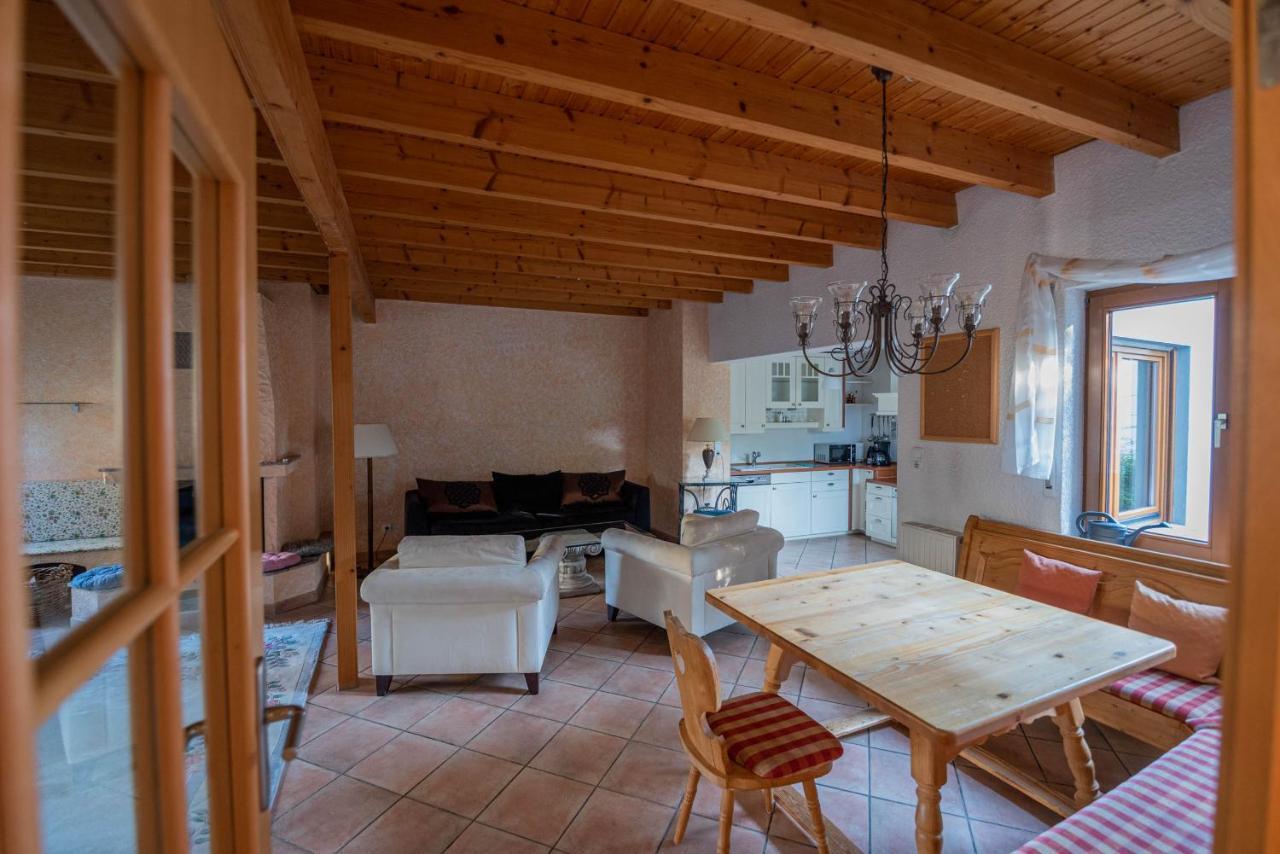 Ferienhaus bis 10 Personen und 2,5 Schlafzimmern Geisenheim Exterior foto