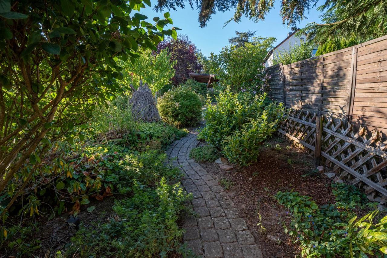 Ferienhaus bis 10 Personen und 2,5 Schlafzimmern Geisenheim Exterior foto